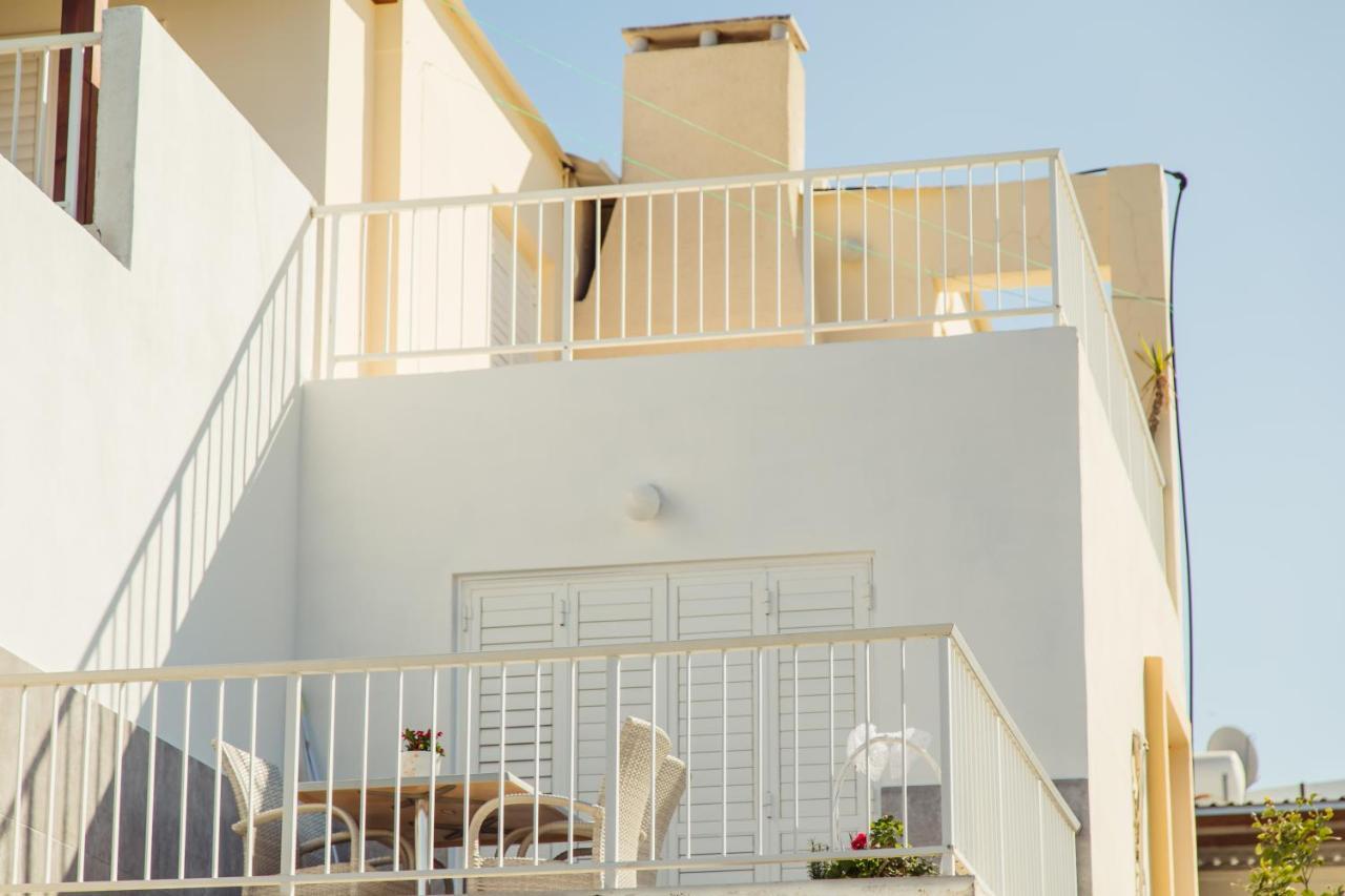 Jimmy'S Flat Apartment Paralimni Exterior photo